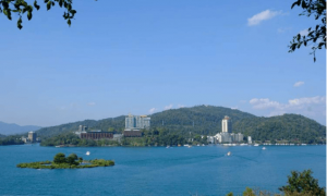 9250亿美元天价军费！美国深夜突然出手，3招搅局台海，国台办接下“挑战书”，第一击已打出