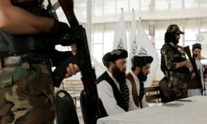 俄乌还未停战，亚洲又发生冲突，中国两大邻国交火，枭龙战机上场！