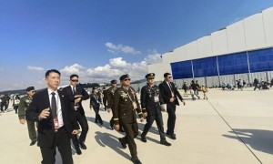 李在明刚说“抗中”没好果子吃，韩国就建议菲律宾买KF-21，菲专家：韩国武器可靠