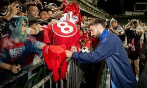 8500万巨亏惊魂！曼联沙特捞钱计划曝光，更衣室彻底炸了