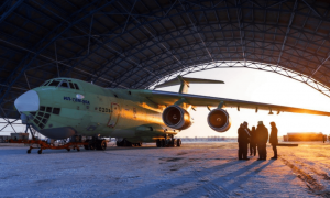 中国用行动，让俄罗斯见识到了实力，中方一口气订购了20架伊尔78加油机！