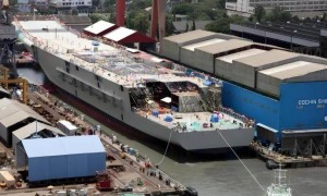 亚洲首艘核航母？搭载54架舰载机满载65000吨，美：世界第三稳了