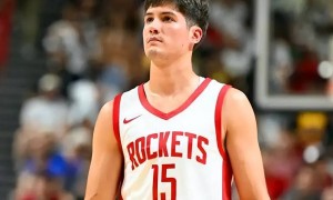 25分5助2断！20分5板4助！对不起，阿门，他才是范乔丹最佳替身