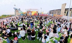 国庆中秋长假 北京重点监测商企入账95.1亿元