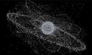 新闻多一度丨神二十推迟返回 空间碎片影响有多大？