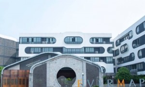 祝丽丹卸任宏胜集团法定代表人，已不在公司主要人员名单内