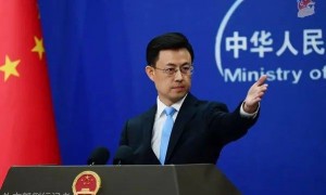 越南正加紧在南沙群岛填海造陆工程，外交部回应：中方坚决反对