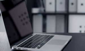 社评:赴美留学是挺好的求学路,但非唯一