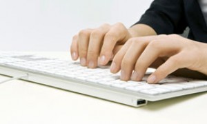 社评:赴美留学是挺好的求学路,但非唯一